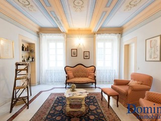 Appartamento in Affitto a Massa, 1'600&euro;, 280 m²