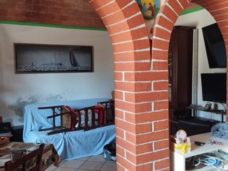 Bilocale in Vendita a Cascina, zona Pettori, 148'000&euro;, 55 m²