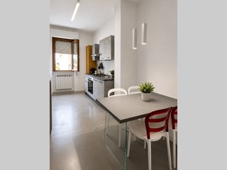 Appartamento in Vendita a Carrara, zona Marina di Carrara, 295'000&euro;, 103 m²