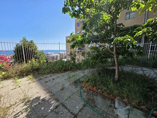 Appartamento in Vendita a Genova, 190'000&euro;, 100 m²