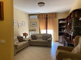 Appartamento in Vendita a Mantova, 165'000&euro;, 100 m²
