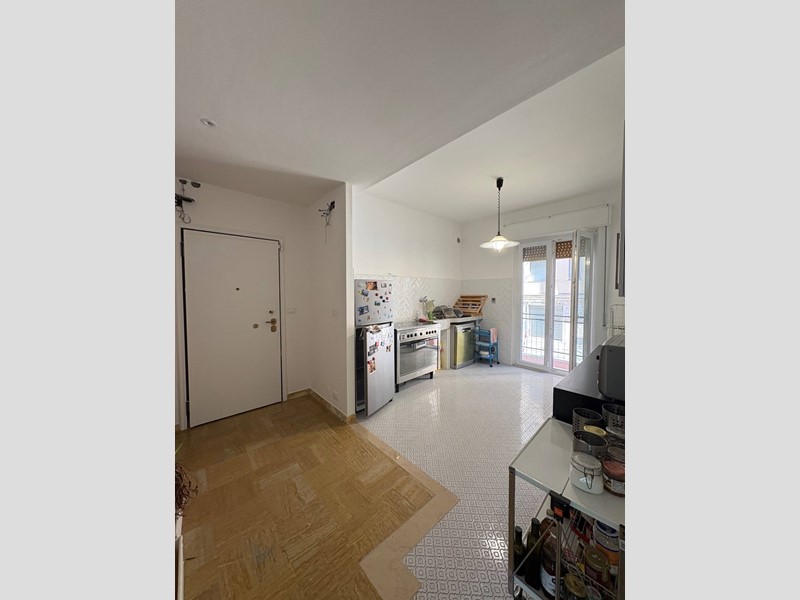 Appartamento in Vendita a Genova, 125'000&euro;, 100 m²