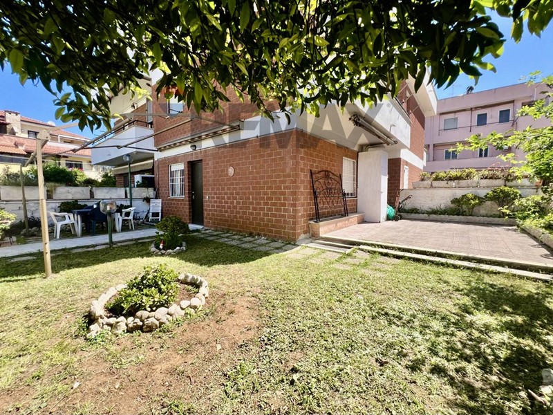 Trilocale in Vendita a Nettuno, 139'000&euro;, 52 m²