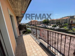 Appartamento in Affitto a Camporotondo Etneo, 800&euro;, 150 m²