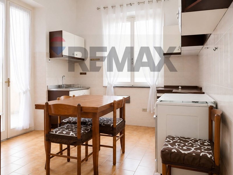 Trilocale in Vendita a Falconara Marittima, 95'000&euro;, 97 m²