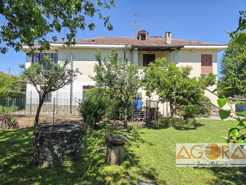 Appartamento in Vendita a Villalvernia, 125'000&euro;, 182 m²