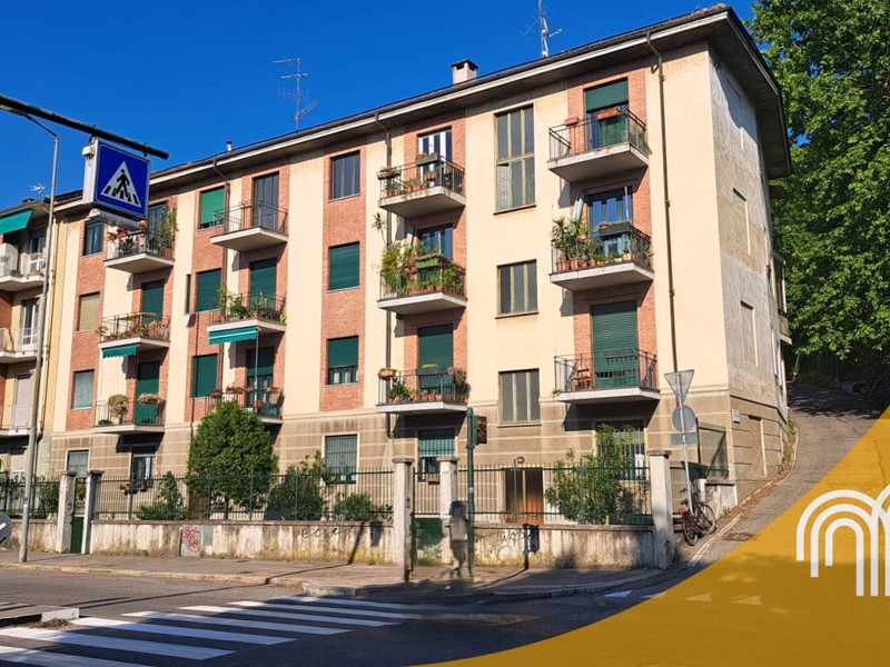 Bilocale in Vendita a Torino, 121'000&euro;, 70 m²