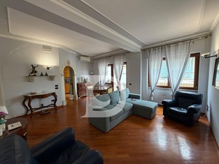 Trilocale in Vendita a Pescara, 390'000&euro;, 125 m²