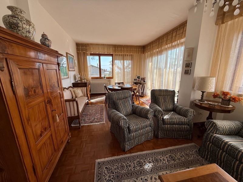 Appartamento in Vendita a Fermo, 330'000&euro;, 167 m²