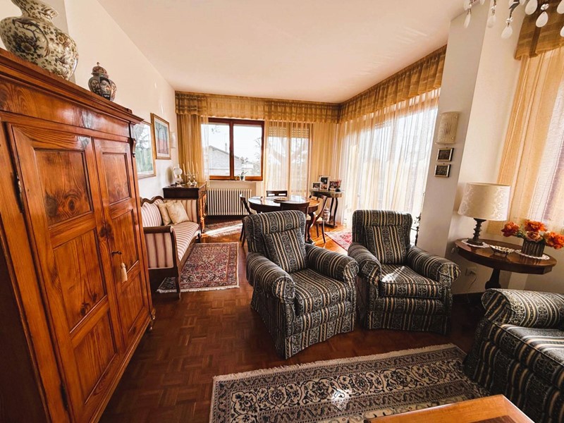 Appartamento in Vendita a Fermo, 330'000&euro;, 167 m²
