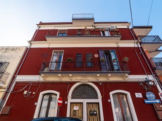 Quadrilocale in Vendita a Aci Catena, 75'000&euro;, 129 m²