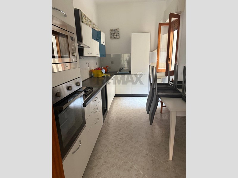 Appartamento in Vendita a Partinico, 85'000&euro;, 180 m²