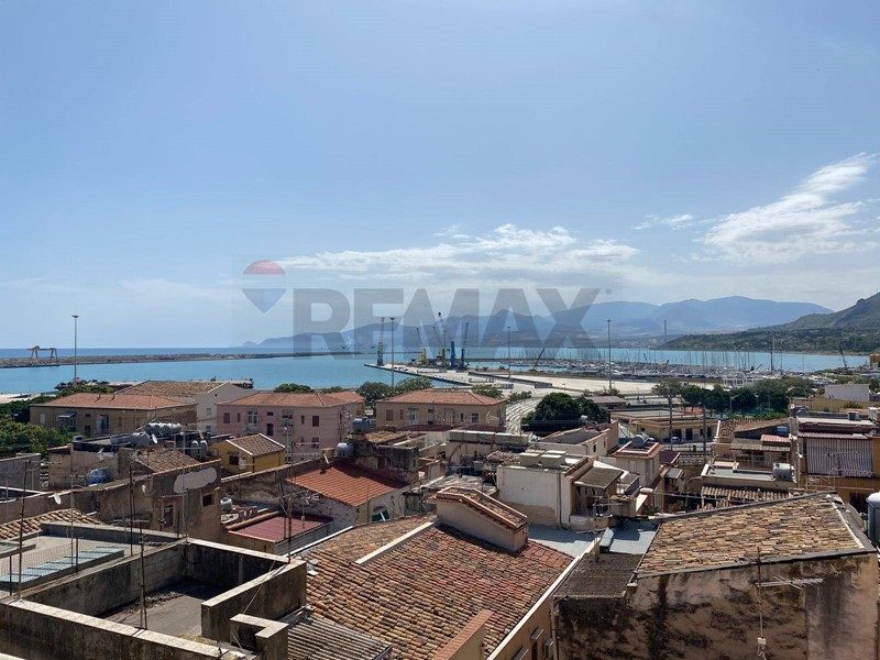 Attico in Vendita a Termini Imerese, 130'000&euro;, 131 m²