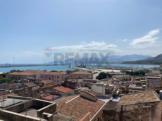 Attico in Vendita a Termini Imerese, 130'000&euro;, 131 m²