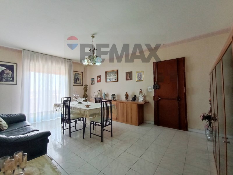 Quadrilocale in Vendita a Catania, 75'000&euro;, 126 m²