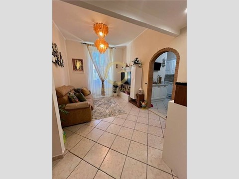 Trilocale in Vendita a Livorno, 150'000&euro;, 80 m²