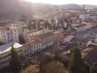 Trilocale in Vendita a Poggibonsi, 225'000&euro;, 81 m²