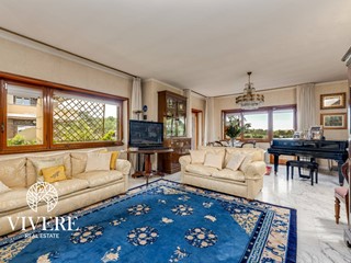 Attico in Vendita a Roma, 1'000'000&euro;, 220 m²