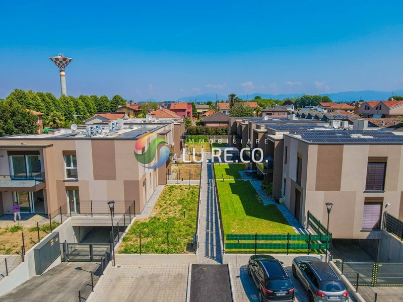 Trilocale in Vendita a Rovellasca, 290'000&euro;, 109 m²
