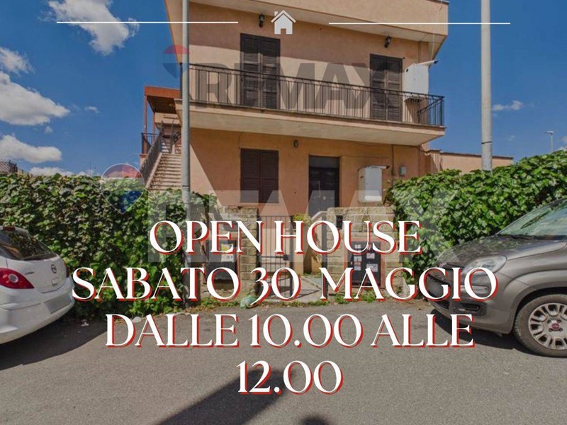 Trilocale in Vendita a Roma, 239'000&euro;, 105 m²
