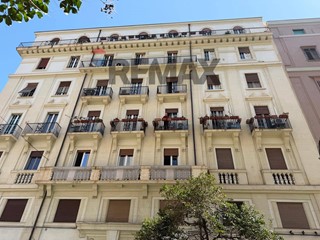 Appartamento in Vendita a Palermo, 550'000&euro;, 195 m²