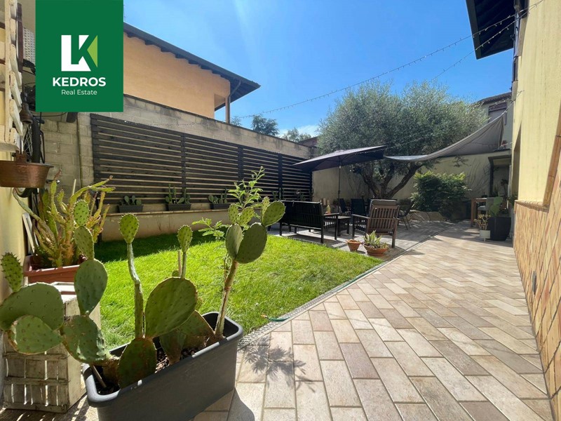 Appartamento in Vendita a Busto Arsizio, 380'000&euro;, 200 m²