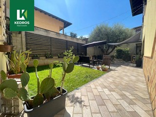 Appartamento in Vendita a Busto Arsizio, 380'000&euro;, 200 m²