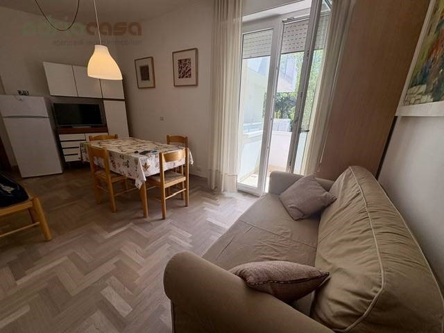 Trilocale in Affitto a Riccione, 1'800&euro;, 70 m²