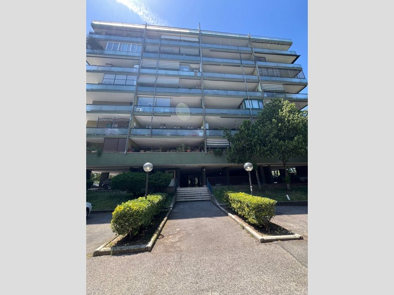 Bilocale in Vendita a Roma, 283'000&euro;, 85 m²