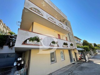 Appartamento in Vendita a Pescara, 159'000&euro;, 199 m²