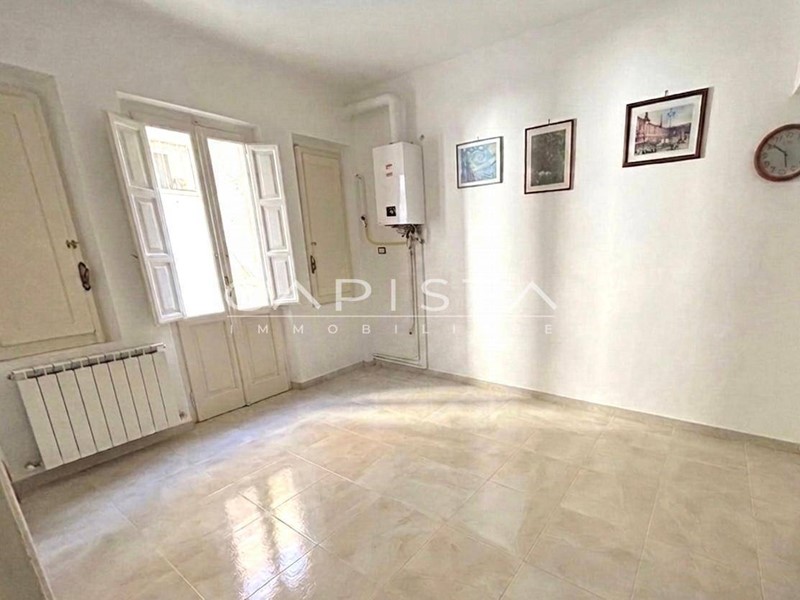 Quadrilocale in Vendita a Ortona, 85'000&euro;, 61 m²