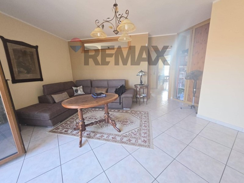 Trilocale in Vendita a Santa Maria di Licodia, 109'000&euro;, 96 m²