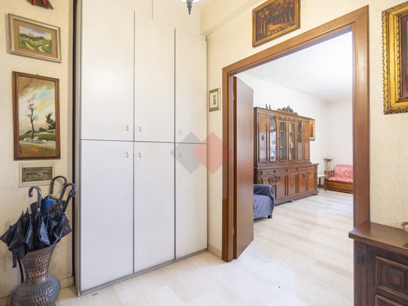 Bilocale in Vendita a Roma, 279'000&euro;, 85 m²