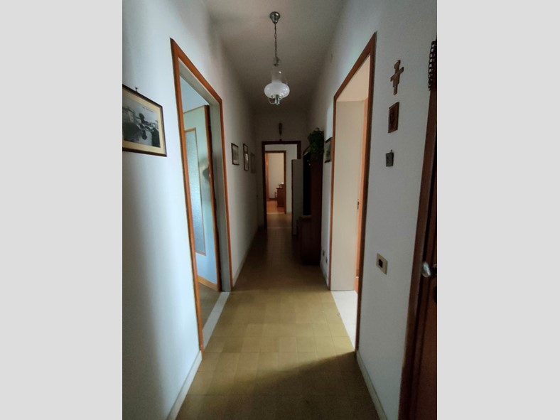 Appartamento in Vendita a Adria, 83'000&euro;, 125 m², con Box