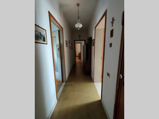 Appartamento in Vendita a Adria, 83'000&euro;, 125 m², con Box