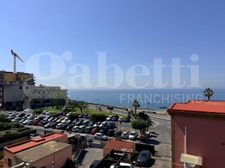 Quadrilocale in Vendita a Pozzuoli, 369'000&euro;, 110 m²