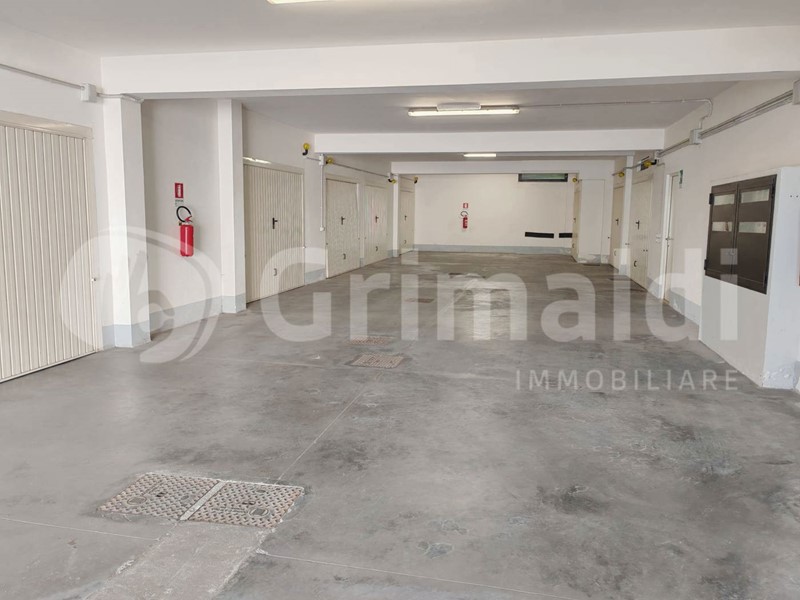Trilocale in Vendita a Benevento, 215'000&euro;, 110 m², con Box