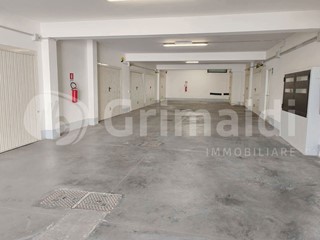 Trilocale in Vendita a Benevento, 215'000&euro;, 110 m², con Box