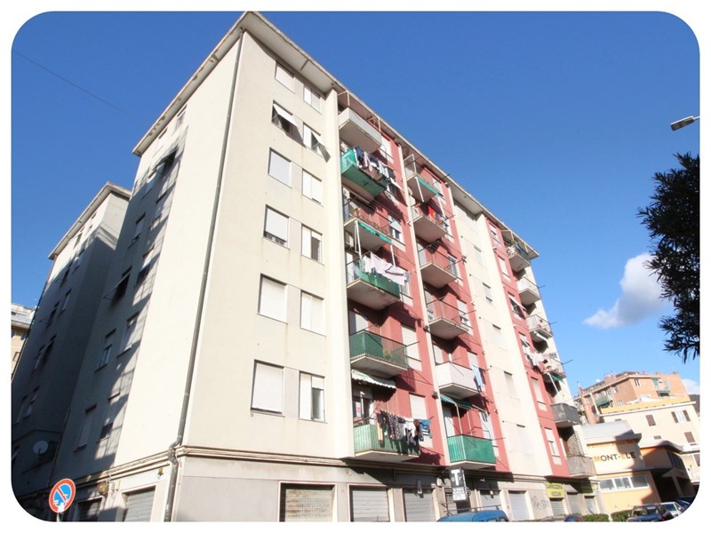 Quadrilocale in Vendita a Genova, 52'000&euro;, 70 m²