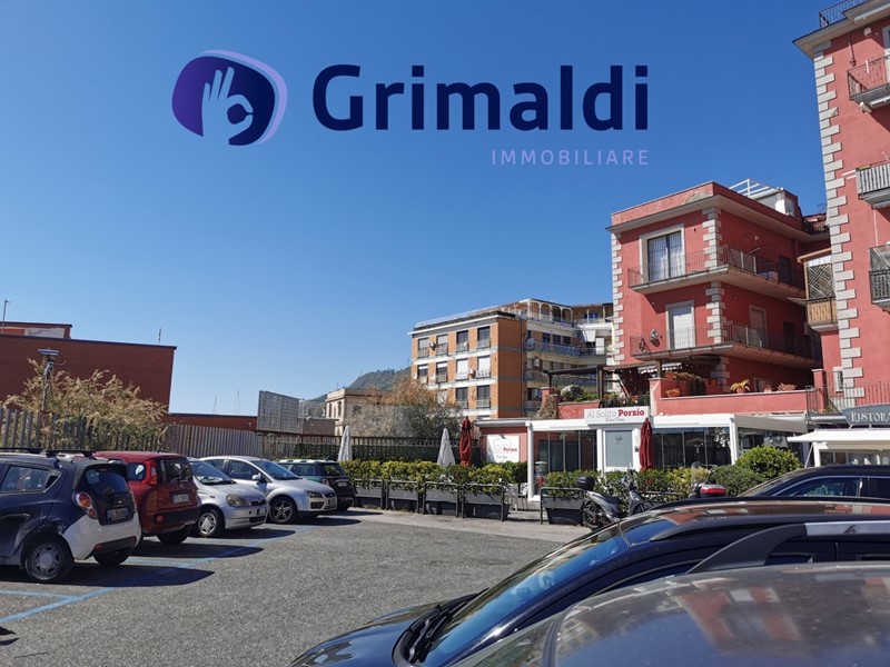 Quadrilocale in Vendita a Pozzuoli, 345'000&euro;, 145 m²