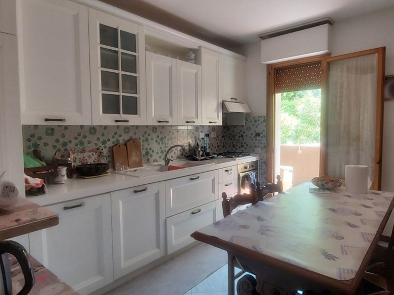Appartamento in Vendita a Pontassieve, zona Montebonello, 205'000&euro;, 100 m², con Box