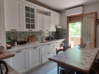 Appartamento in Vendita a Pontassieve, zona Montebonello, 205'000&euro;, 100 m², con Box