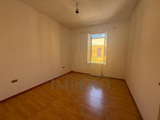 Quadrilocale in Vendita a Ventimiglia, zona Centro, 129'000&euro;, 74 m²