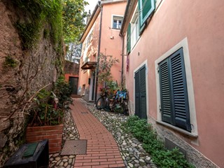 Quadrilocale in Affitto a Sestri Levante, 1'200&euro;, 75 m², arredato
