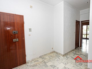 Appartamento in Affitto a Genova, zona Sestri Ponente, 500&euro;, 96 m²