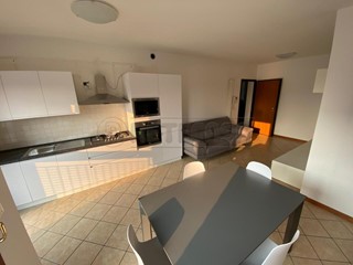 Quadrilocale in Affitto a Vicenza, 800&euro;, 65 m², arredato, con Box