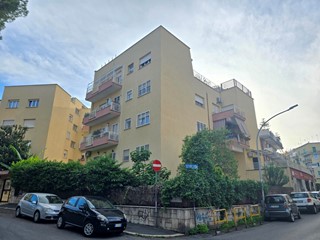 Trilocale in Affitto a Roma, 1'160&euro;, 84 m², arredato