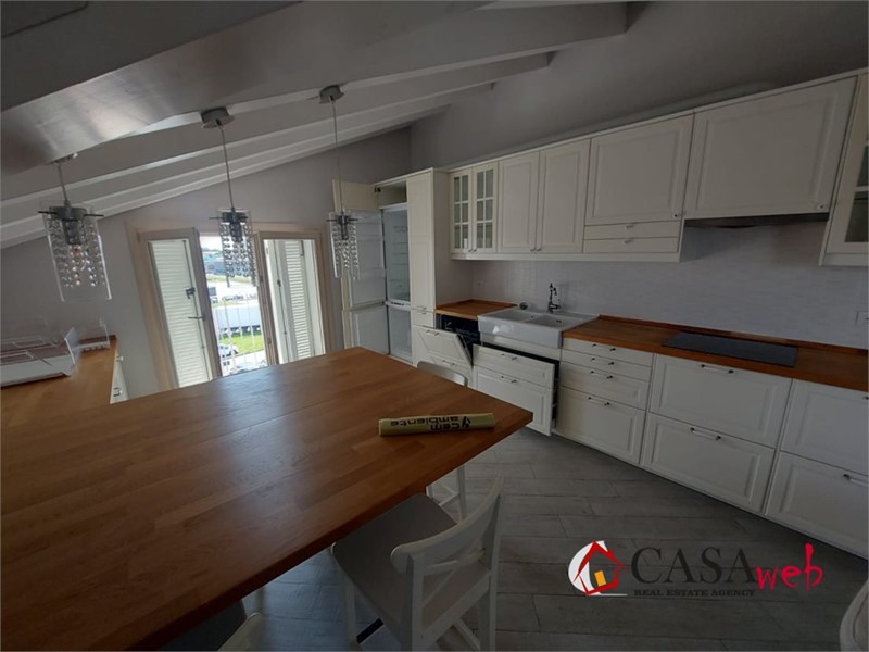Trilocale in Affitto a Cassina de' Pecchi, 1'300&euro;, 100 m²