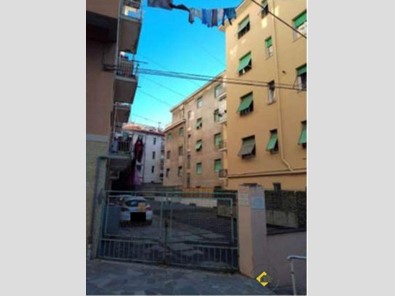 Appartamento in Vendita a Savona, 101'714&euro;, 110 m²