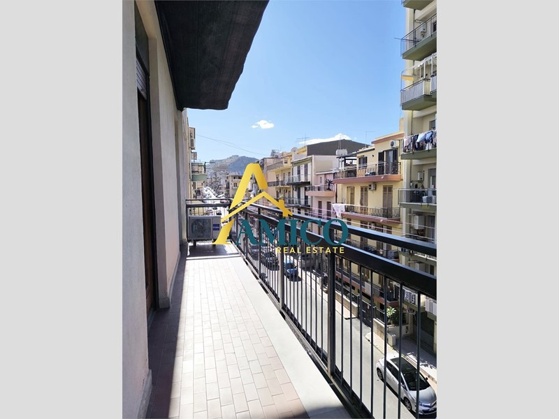 Quadrilocale in Vendita a Bagheria, 109'000&euro;, 105 m²